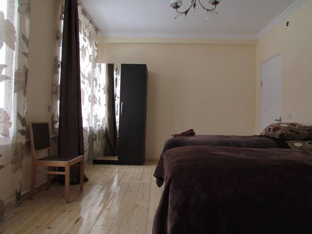 Red Stone Guest House Stepantsminda Quarto foto