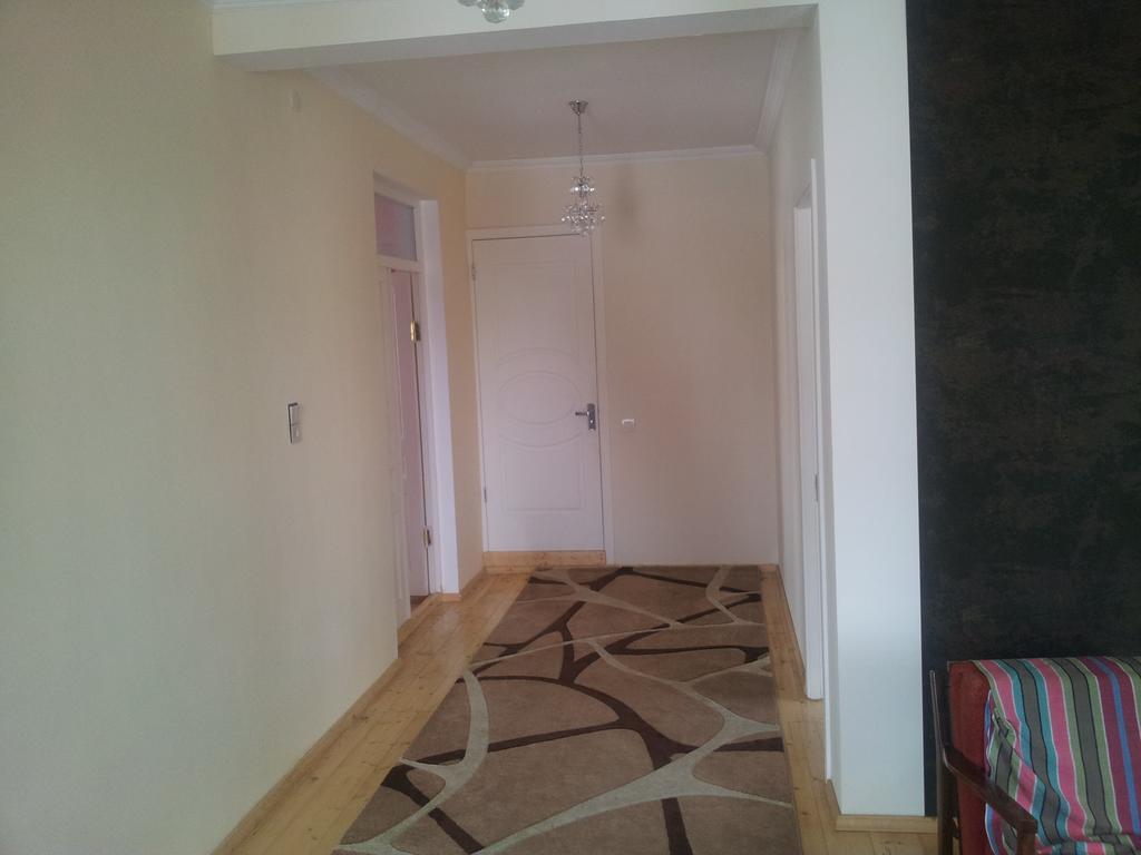Red Stone Guest House Stepantsminda Quarto foto